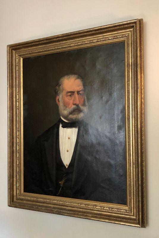 https://www.ebay.com/itm/124557725876	WRG5017 British School (19th C) Bearded Gentleman, oil on Canvas 29" X 23" Unsig		 Buy-it-Now 	 $430.00 
