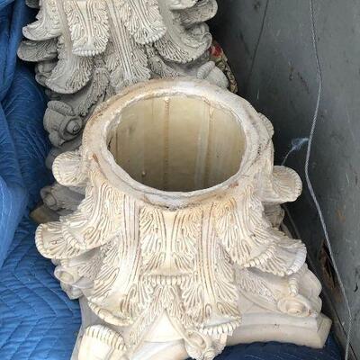 https://www.ebay.com/itm/124562634718	BA5809 Corinthan Column Capital Pair Antique Local Pickup Alabaster?		 OBO 	 $199.99 
