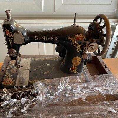 antique singer sewing machine 