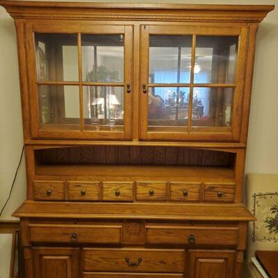Beautiful hutch that has touch lighting, just tap the top left hinge and light turns on and off. Hutch has 2 large drawers and shelf as...