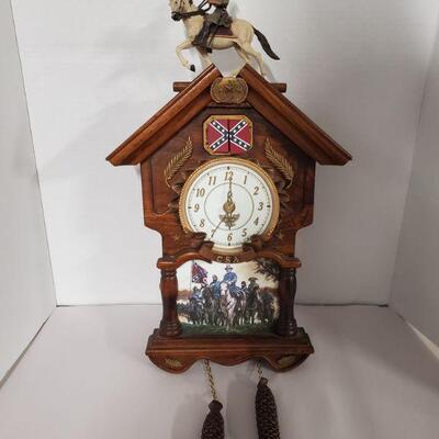 2007 Limited edition Hour of Glory Robert E. Lee cuckoo clock by John Paul Strain. No A3772. When clock strikes the hour, a cannon pops...