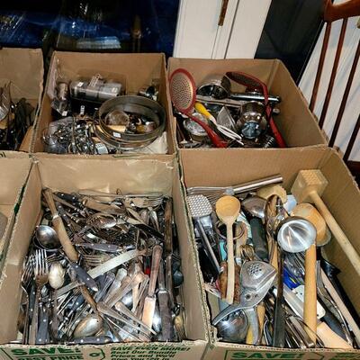 Estate sale photo