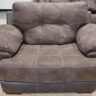 1077	BA JACKSON EXTRA WIDE UPHOLSTERED CHAIR, APPROXIMATELY 60 IN WIDE
