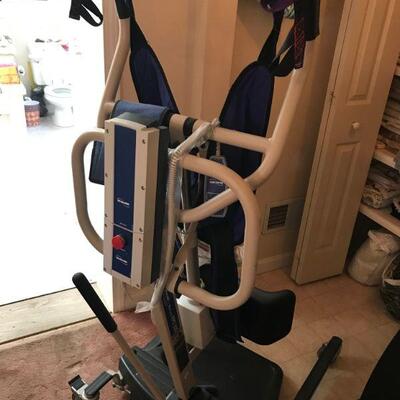 Model Number
INVRPS3501
Description
Invacare Reliantâ„¢ 350 Powered Stand-Up Lift 39-3/5