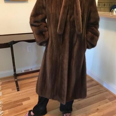 Brown size 8 mink coat $500