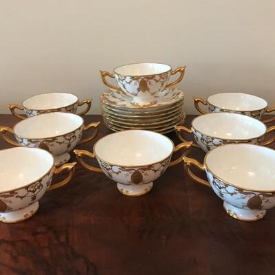 Royal Crown Derby 16 pieces $80