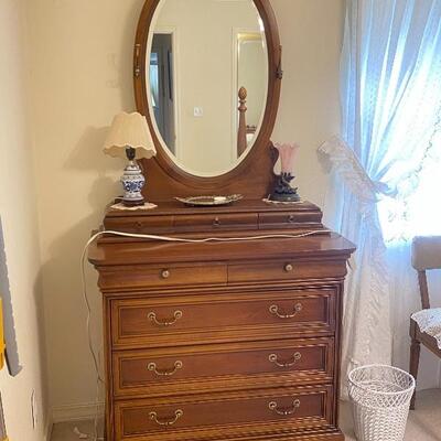 Lexington dresser with mirror