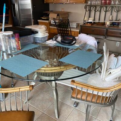 Palma Brava Kitchen Glass table with 6 chairs
