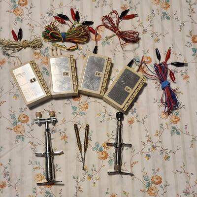4 Electro Acupuncture Model 1107 with accessories