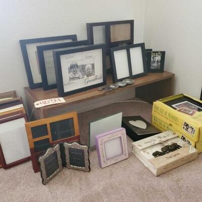 #4034 â€¢ Picture Frames And Photo Albums