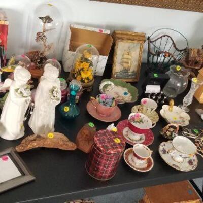 Various collectibles and knickknacks