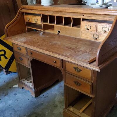 this is a roll top desk top, and the bottom piece, does not match the top, Fair to good condition