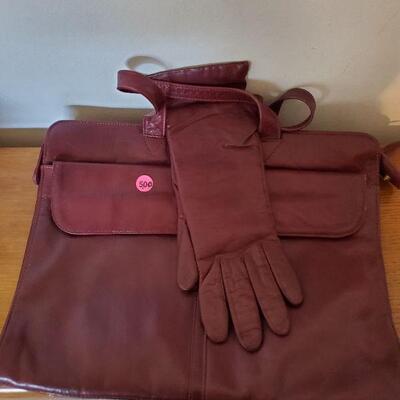 Real leather hand bag and gloves