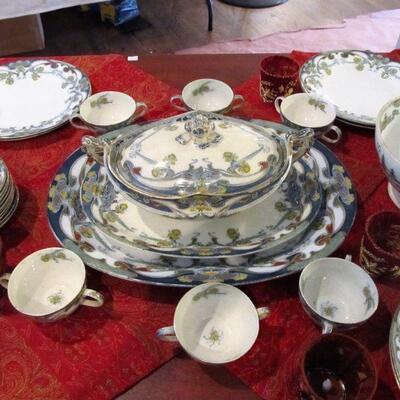 1907 Royal Staffordshire Pottery 34pc set.
