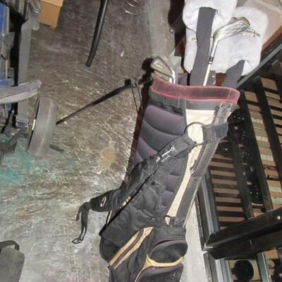 Set of nice golf clubs