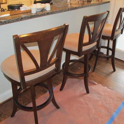 Nice 3 pc barstools