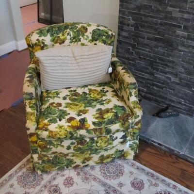 Very funky & cute vintage comfortable chair.
