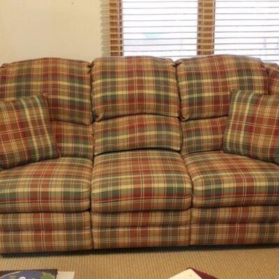 Fantastic Sofa with end recliners.