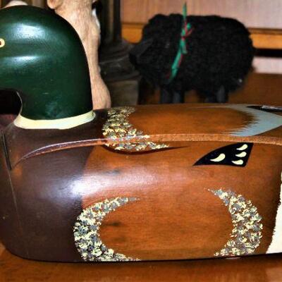 Quacking duck landline phone.