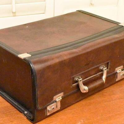 Brown Catalog Briefcase - NO KEY