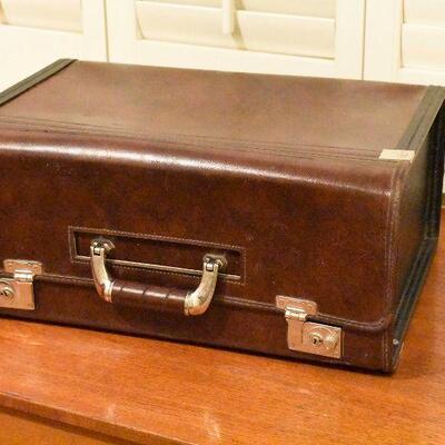 Brown Catalog Briefcase - NO KEY