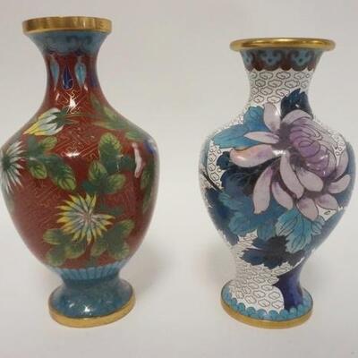 1033	PAIR OF CLOISONNE VASES, TALLEST IS 6 3/4 IN
