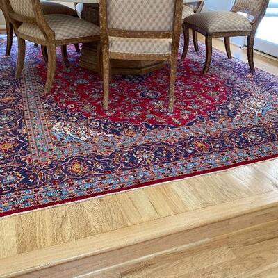 Beautiful vibrant colors Persian carpet 13 1/2 x 9 1/2
