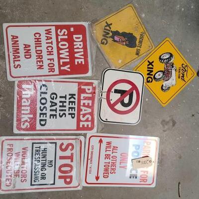 2005	

Seven Metal Road Signs
Sizes Ranging From: 13