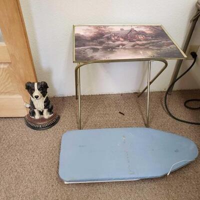 2116	

Decrotive TV Tray, Ironing Board, And Dog Door Stop
Decrotive TV Tray, Ironing Board, And Dog Door Stop