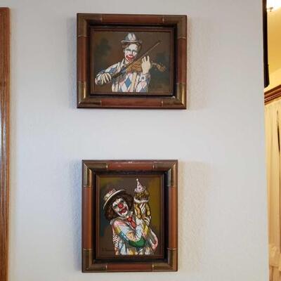 1122	

3 Framed Clown Prints By H. Hargrove
All Measure Approx: 14