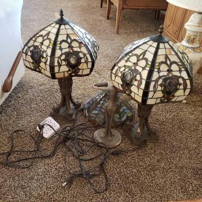 1116	

3 Plastic Stain Glass Lamps
All Measire Approx: 12