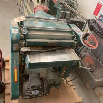 126	

Grizzly Industrial 20” Spiral Cutterhead Variable Speed Planer
Model No: G0544