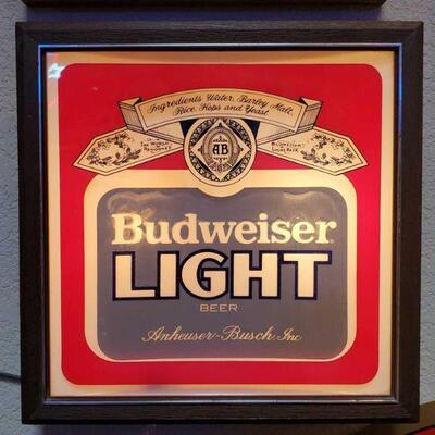 1070	

Light Up Bud Light Bar Display
Measures approx 13