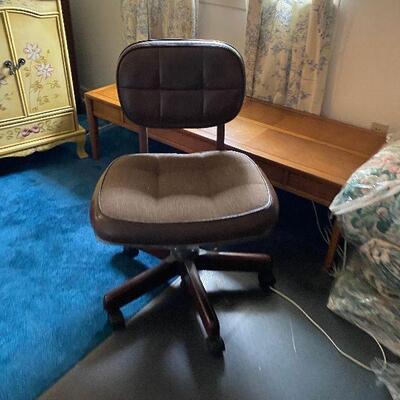 https://www.ebay.com/itm/114745652916	CT7043 Mid Century Plush Desk Chair Local Pickup	Auction
