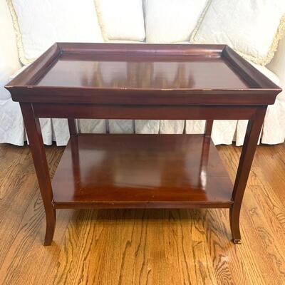 Vintage side table/tea table measures 31" x 23" x 25.5"