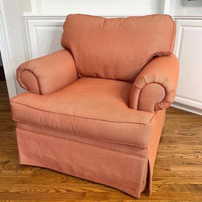 Henredon plush red/orange arm chair measures 40" x 38" 36"