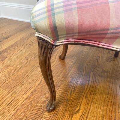 Pair of vintage plaid chairs. Each chair measures 25" x 19" x35"