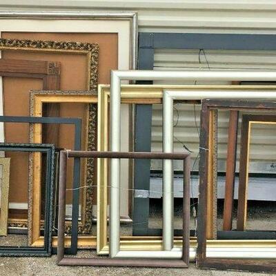 https://www.ebay.com/itm/124658530843	CC0028 LOT OF 16 ART FRAMES (NO GLASS) VARIOUS SHAPES & SIZES LOCAL PICK UP ONLY
