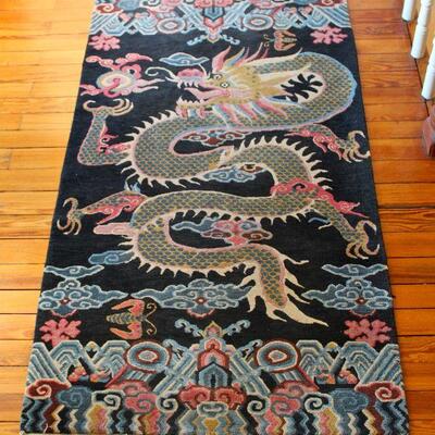 Tibetan dragon rug made of wool and silk. 