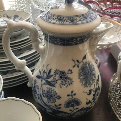 Blue Onion Coffee Pitcher, Meissen