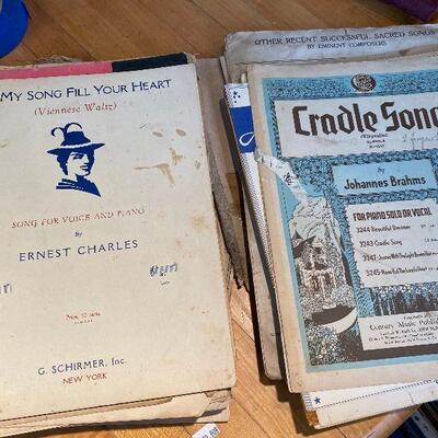Estate sale photo