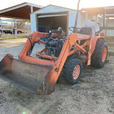 Lot # 50	

Kubota BF300-A

872 Hours
engine:  15231-63017

Note:
sold on bill of sale from estate only,  sold as is, 