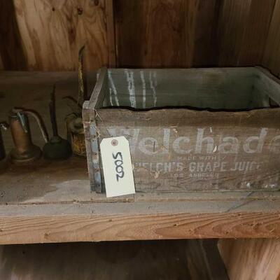 5002	

Vintage Welchade Crate And 4 Oilers
Crate Measures Approx: 18.5
