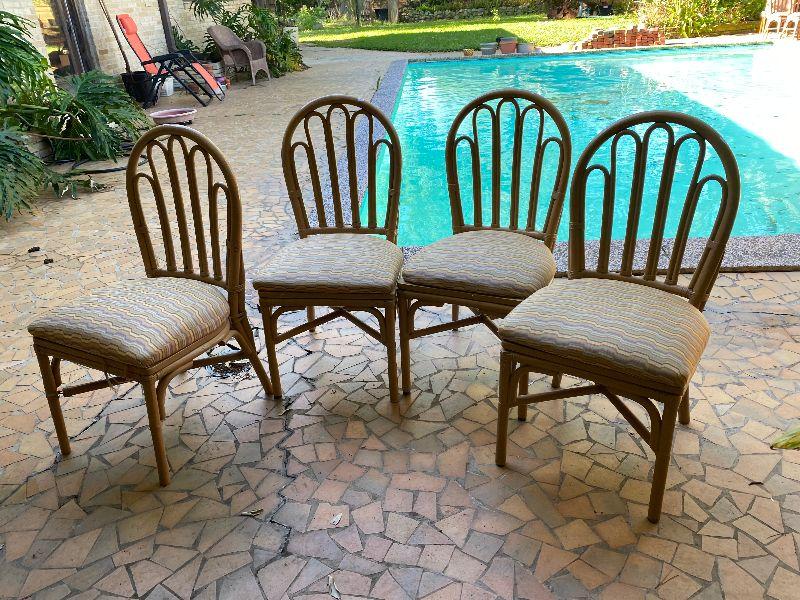 https://www.ebay.com/itm/124691264985	oR9010 4 Tan Rattan Dinning Room Chairs UShip or Local Pickup		Auction
