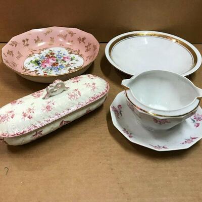 https://www.ebay.com/itm/124688661412	CC7010 Assorted Lot of Dishware 4 pieces - Kahia,  Uship or Local Pickup		Auction

