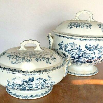 https://www.ebay.com/itm/114766186339	CC0033 SAINT-AMANDETHAMAGE FLORA MATCHING SOUP TUREENS WITH LIDS	Auction
