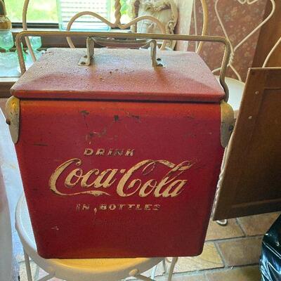 https://www.ebay.com/itm/124691845148	CV9001 Antique Coke Ice Chest with Bottle Opener 6 Pack Size		Auction
