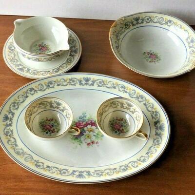 https://www.ebay.com/itm/124680457489	CC0051 CHARLES AHRENFELDT LIMOGES FRANCE DISH SET 5 PIECE	Auction
