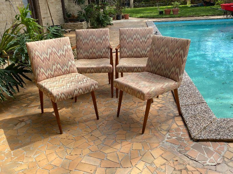 https://www.ebay.com/itm/124691850360	oR9007 4 Mid Century Modern Chairs UShip or Local Pickup		Auction
