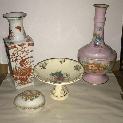 https://www.ebay.com/itm/114773683953	CC7018 Floral Patterened Box Lot (Compote, Vase, Decorative Box)		Auction
